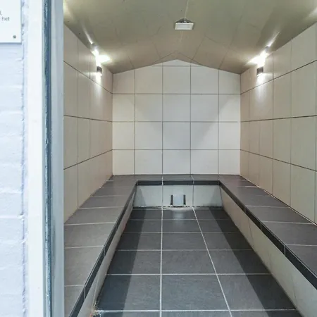 In With Sauna Hemmet