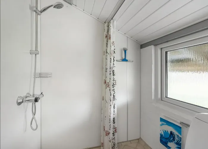 In With Sauna